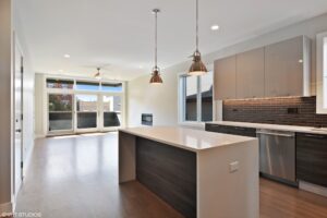 06 1226wohio 2 92 kitchendiningroom hires