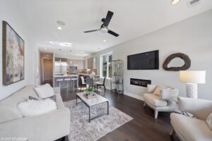 07 1220wohio2 91 kitchenlivingroom hires