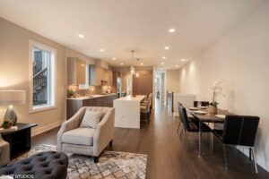 14 1220wohiostreet1 94001 familyroomkitchen hires