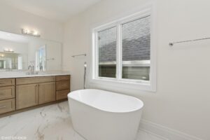 15 2445wcullomave 13 primarybathroom hires