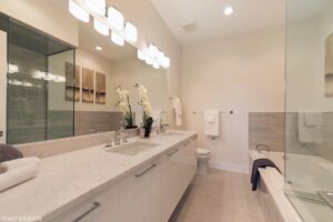 17 1220wohiostreet1 13 primarybathroom hires